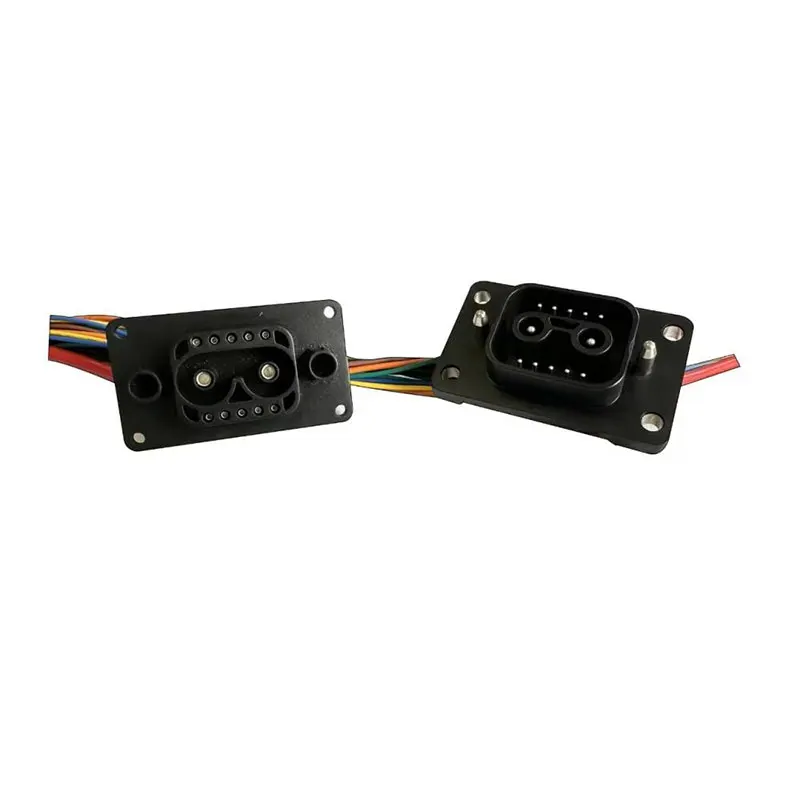 ¿Existe el riesgo de descarga eléctrica al usar el conector de la batería de intercambio de bicicleta E bajo la lluvia?